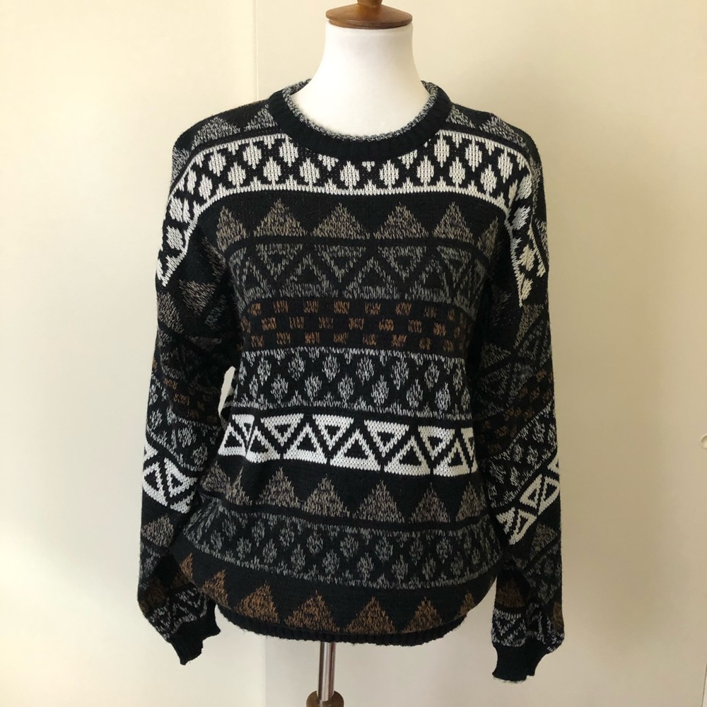 Geometric Patterned Black and White Sweater